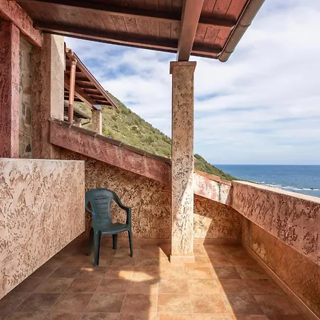 Quadri 8 度假居 *